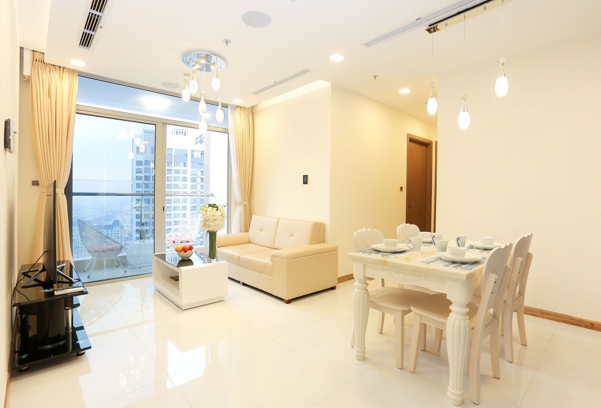 Apartment Liam Service - Vinhomes *