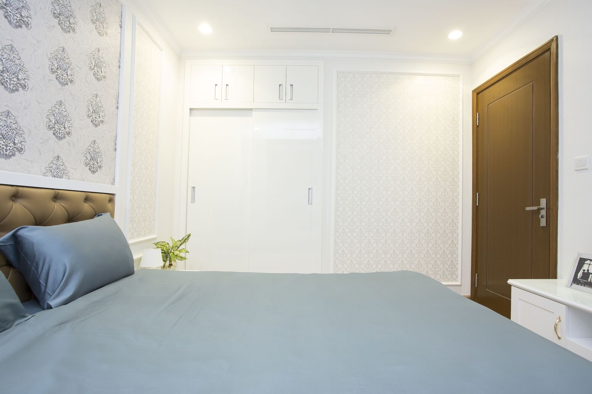 Liam Service - Vinhomes Apartment *