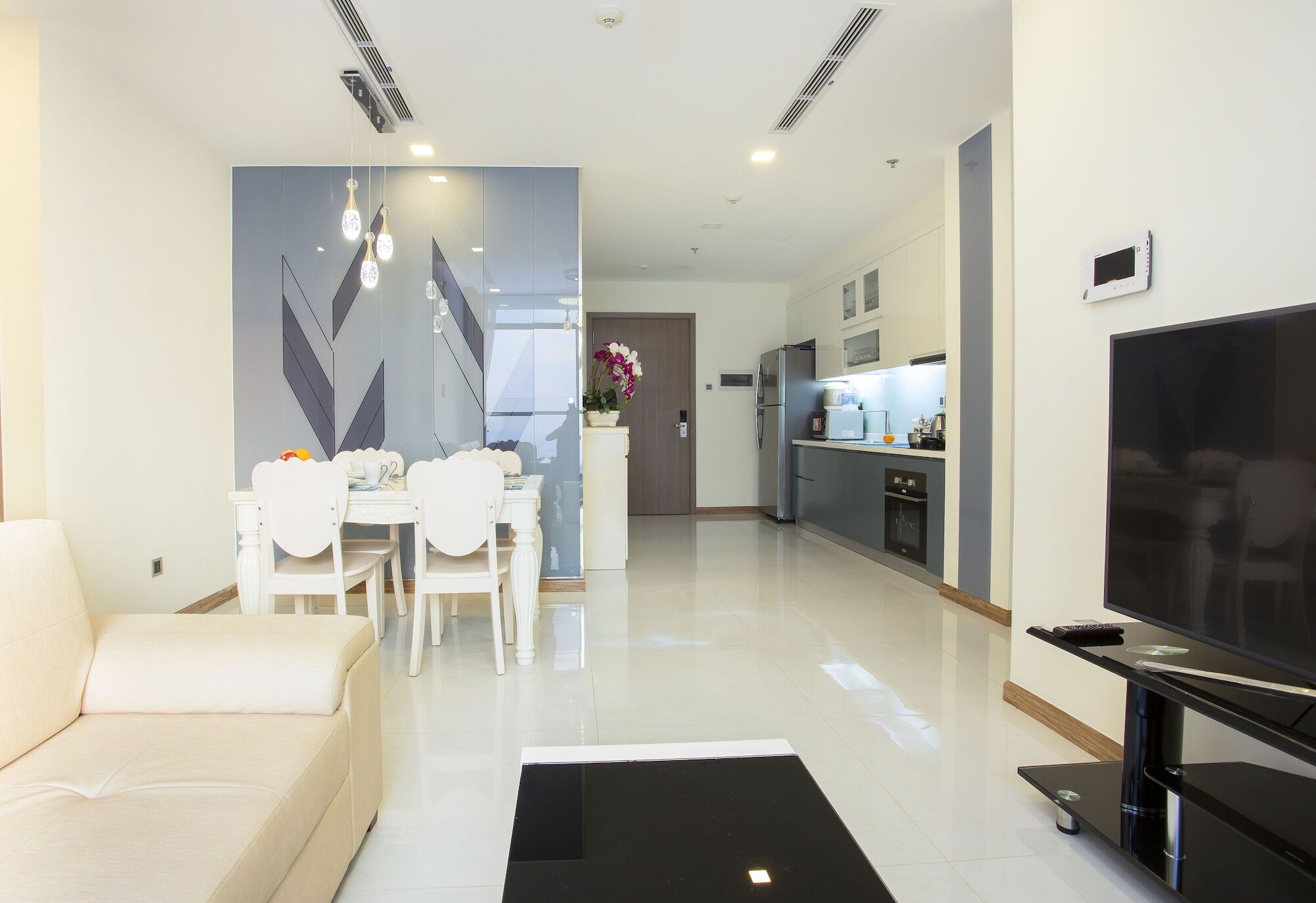 Apartment Liam Service - Vinhomes Ho Chi Minh City